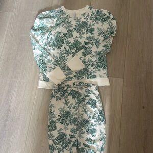 Janie and Jack floral green and white sweatshirt and leggings